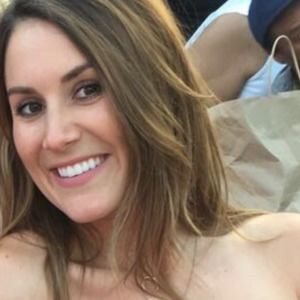 Meet your Posher, Cassandra